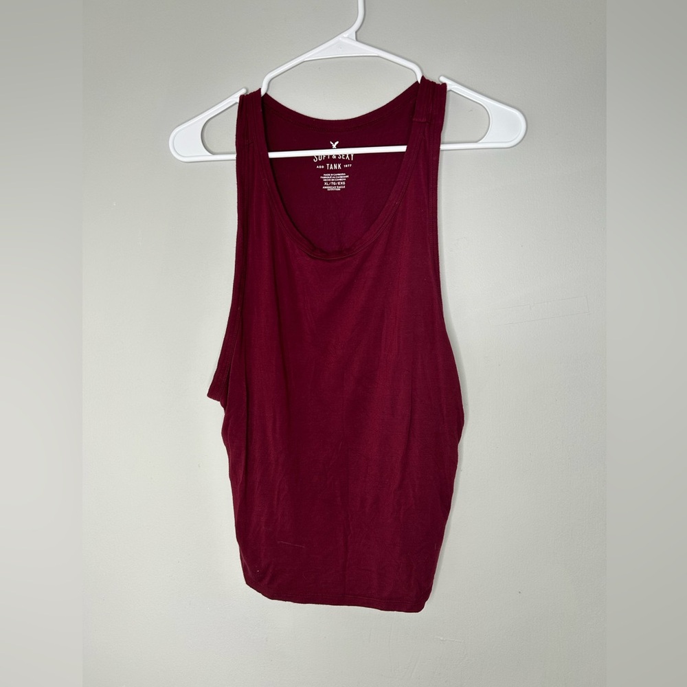 Soft & sexy American eagle maroon tank
